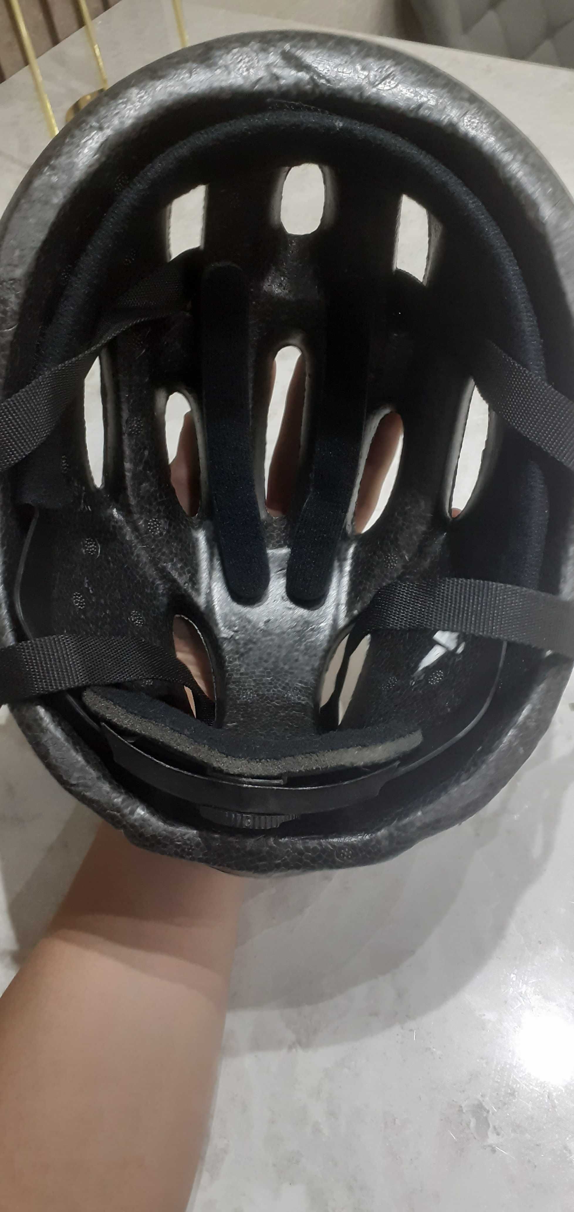 Продам шлем для велосипеда REACTION состояние хорошее почти не носил
