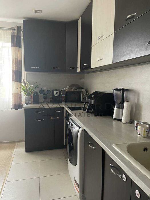 Продава се Тристаен апартамент в Пловдив, Изгрев - 86 кв.м за 1038 €/кв.м - Снимка #3