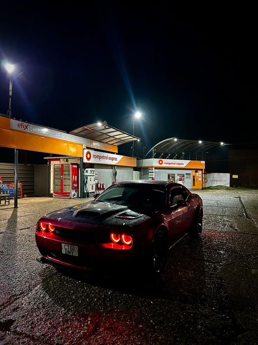 Dodge challenger 2012 SRT body