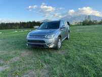 Vând Mitsubishi Outlander PHEV PLUG-IN HYBRID