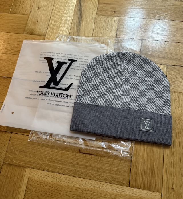 Căciulă Louis Vuitton