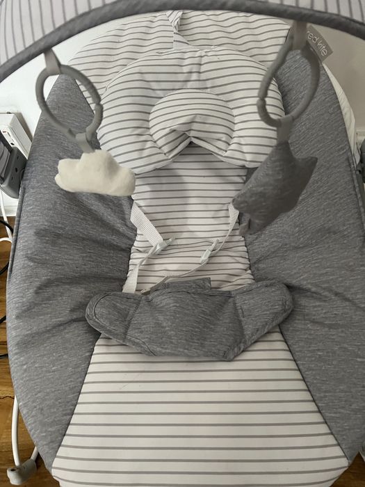 Red Kite Cozy Bounce Bouncer unisex pentru copii - Colecția de in