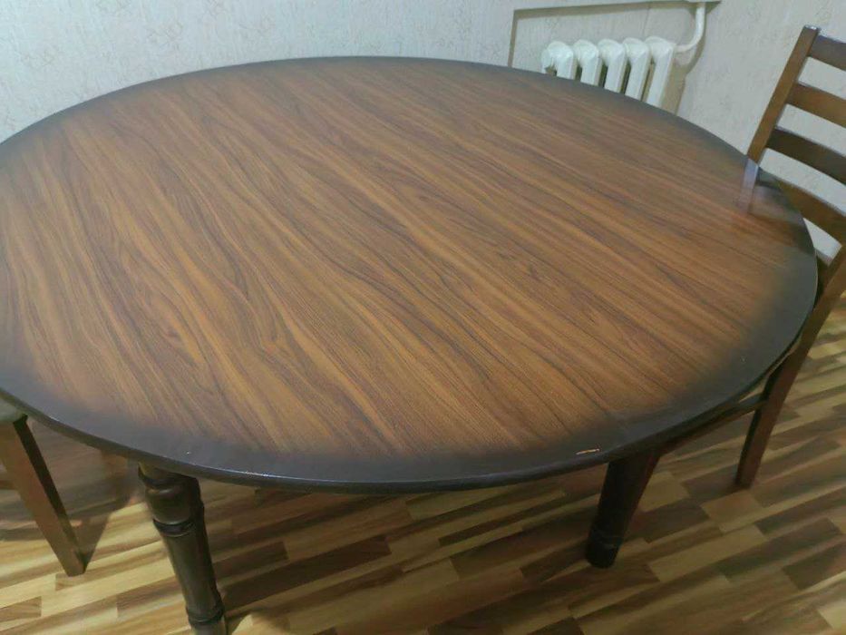 Продается Круглый Стол