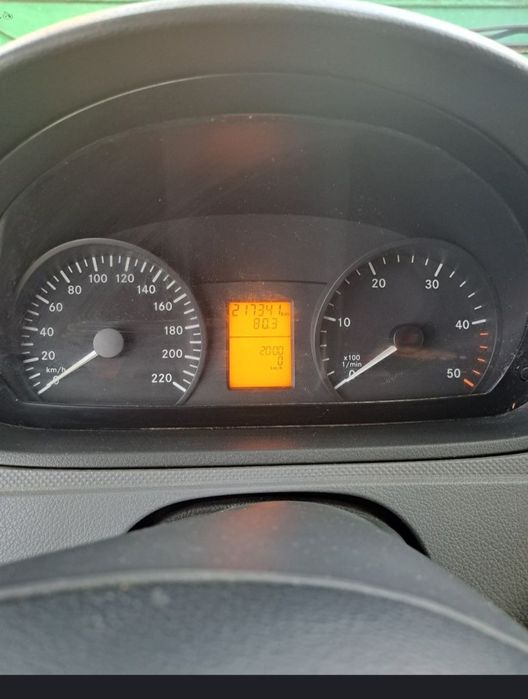 Vând Mercedes Vito