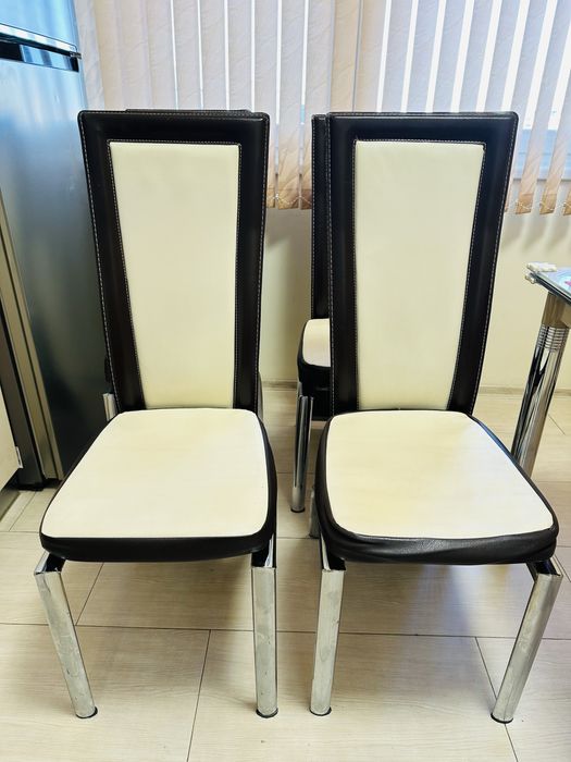 Комплект кухненски / трапезарни столове еко кожа екрю с кафяво