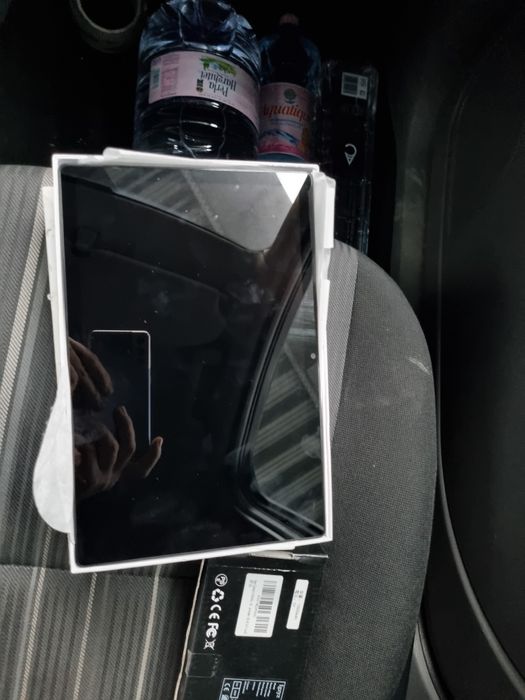 Tableta Samsung a8 cu sim