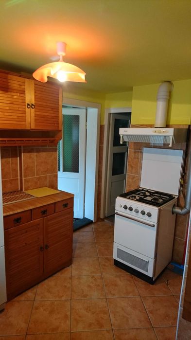 Închiriez casă cu 1 cameră