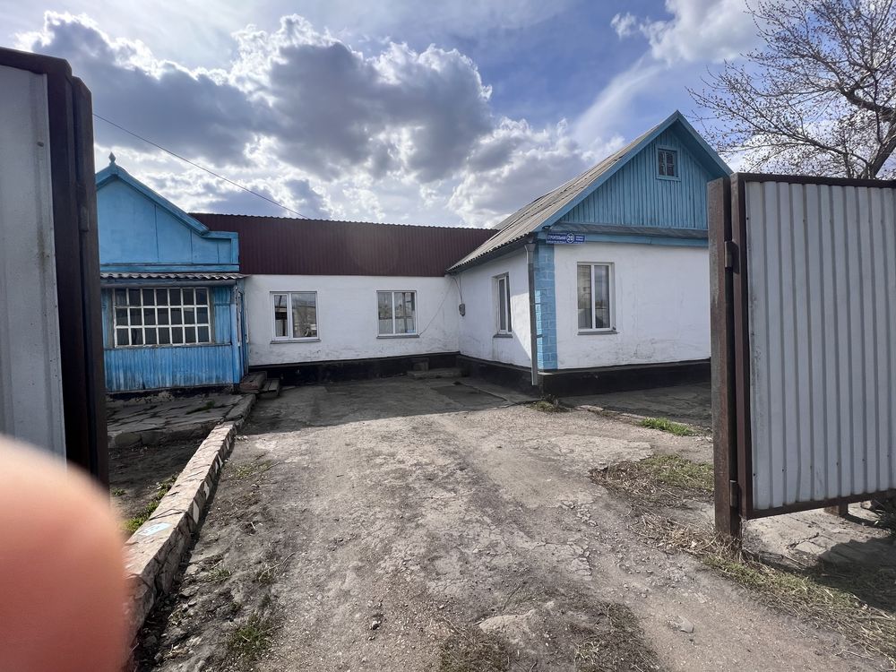СРОЧНО!!! ТОРГ!!! Продам большой дом