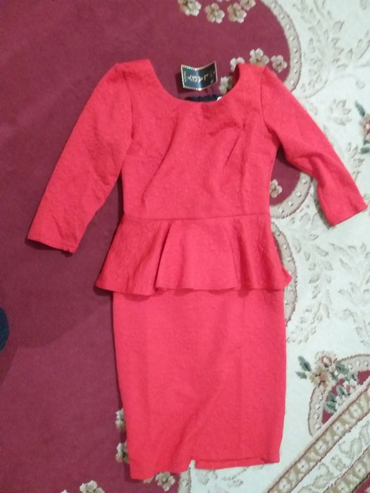 Платье новое 42 -44 размер