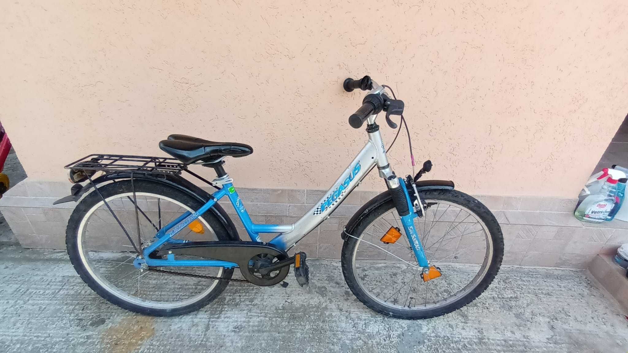 Bicicleta de la 9 ani