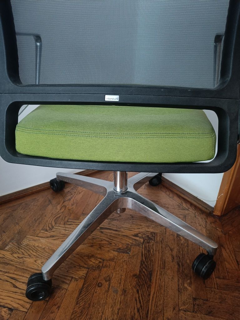 Scaun de birou ergonomic Interstuhl Buddy AirPad