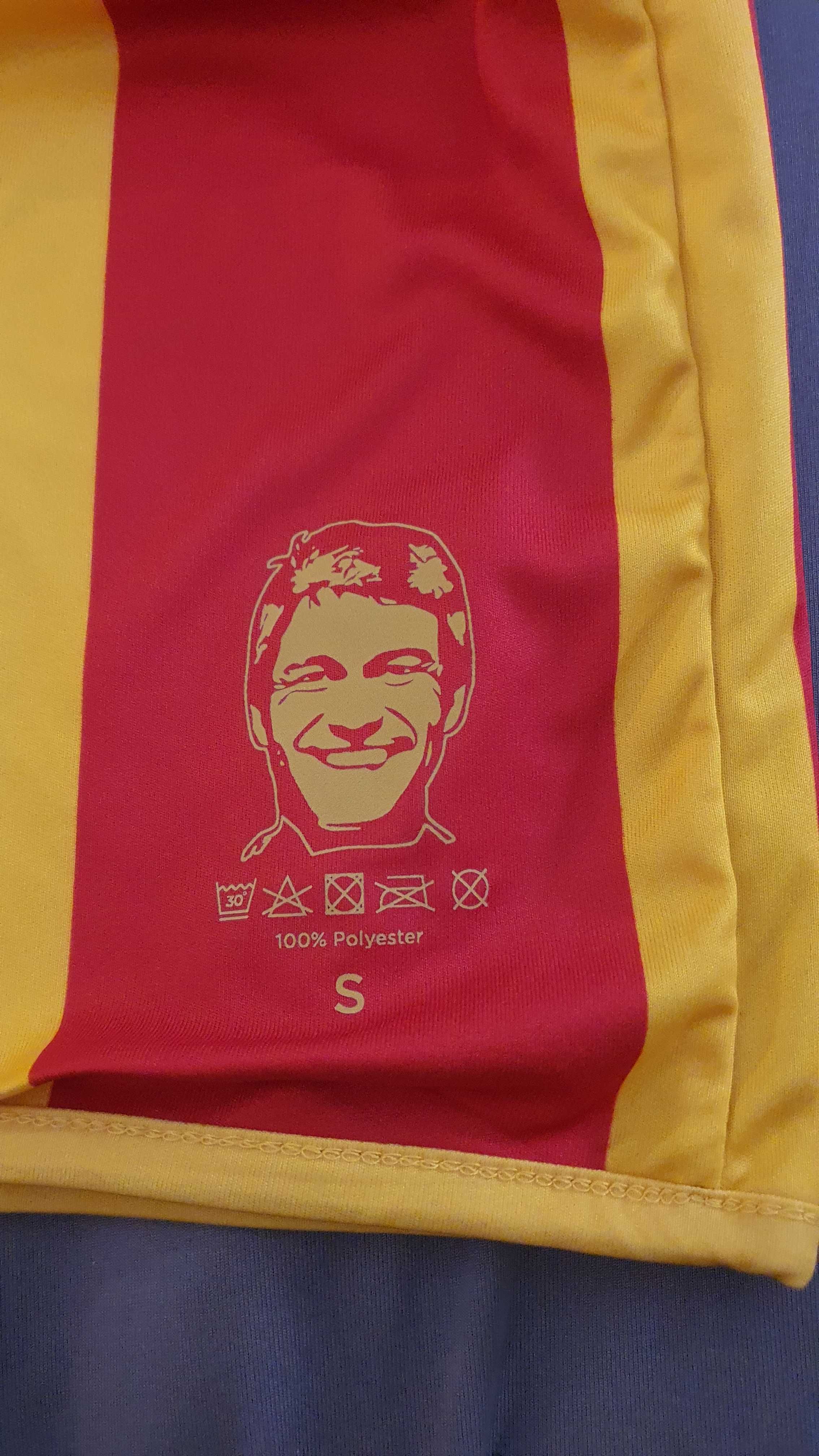 Тениска на Левски