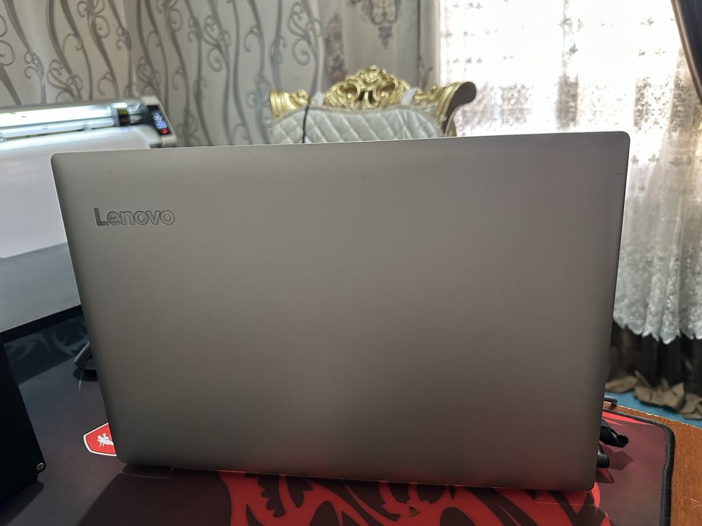 Lenovo i3 ssd 256 quyilgan