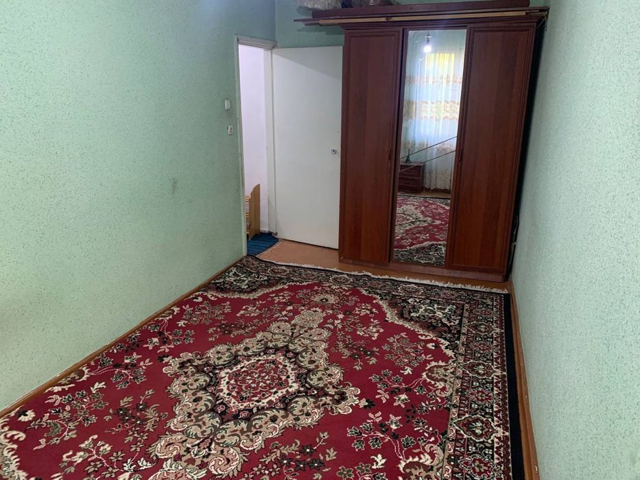 Чиланзар 14.  2 х комнатная Разделка. Срочно Продается