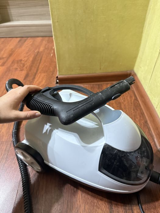 Парагенератор, пылесос и стременянка продается. Пар 25к, пылесосо 25к