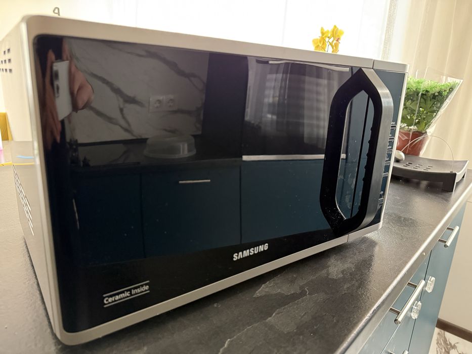 Микровълнова печка Samsung