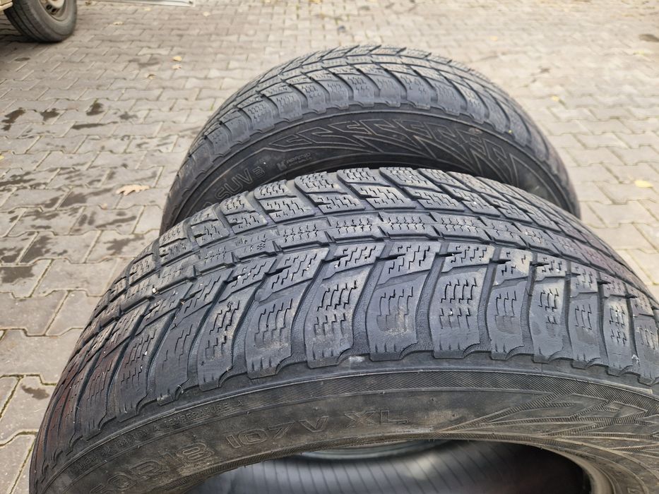 235/60R18 Nokian WR SUV 3