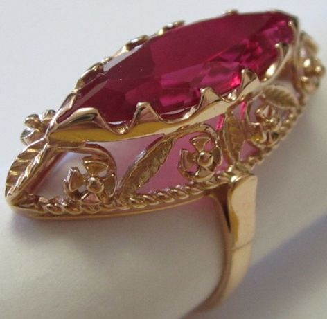 Перстень МАРКИЗ с рубином, советское золото