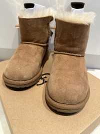 Ugg mini Bailey Bow II 28,5