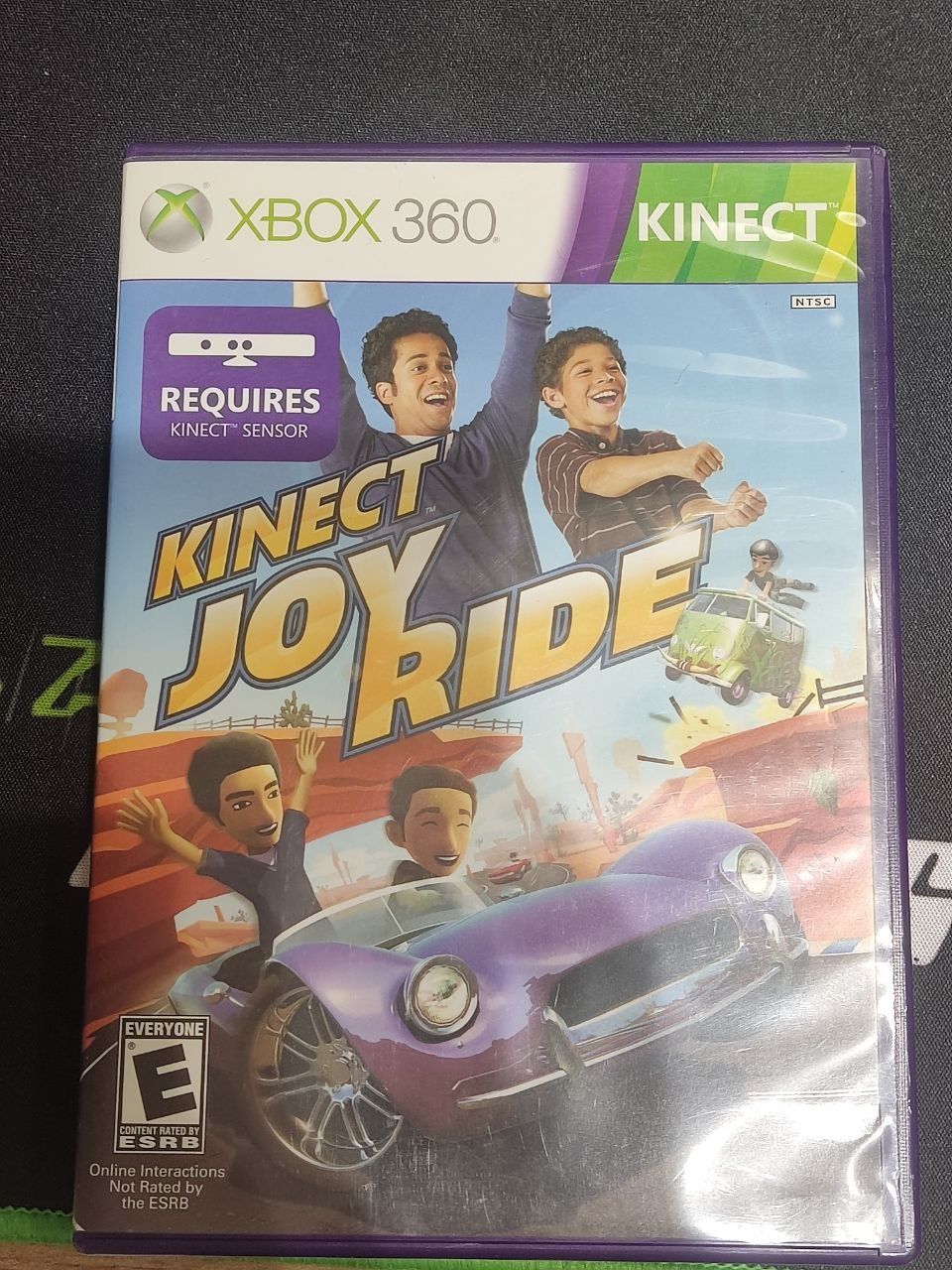 Продается Xbox 360 б/у в идеальном состоянии