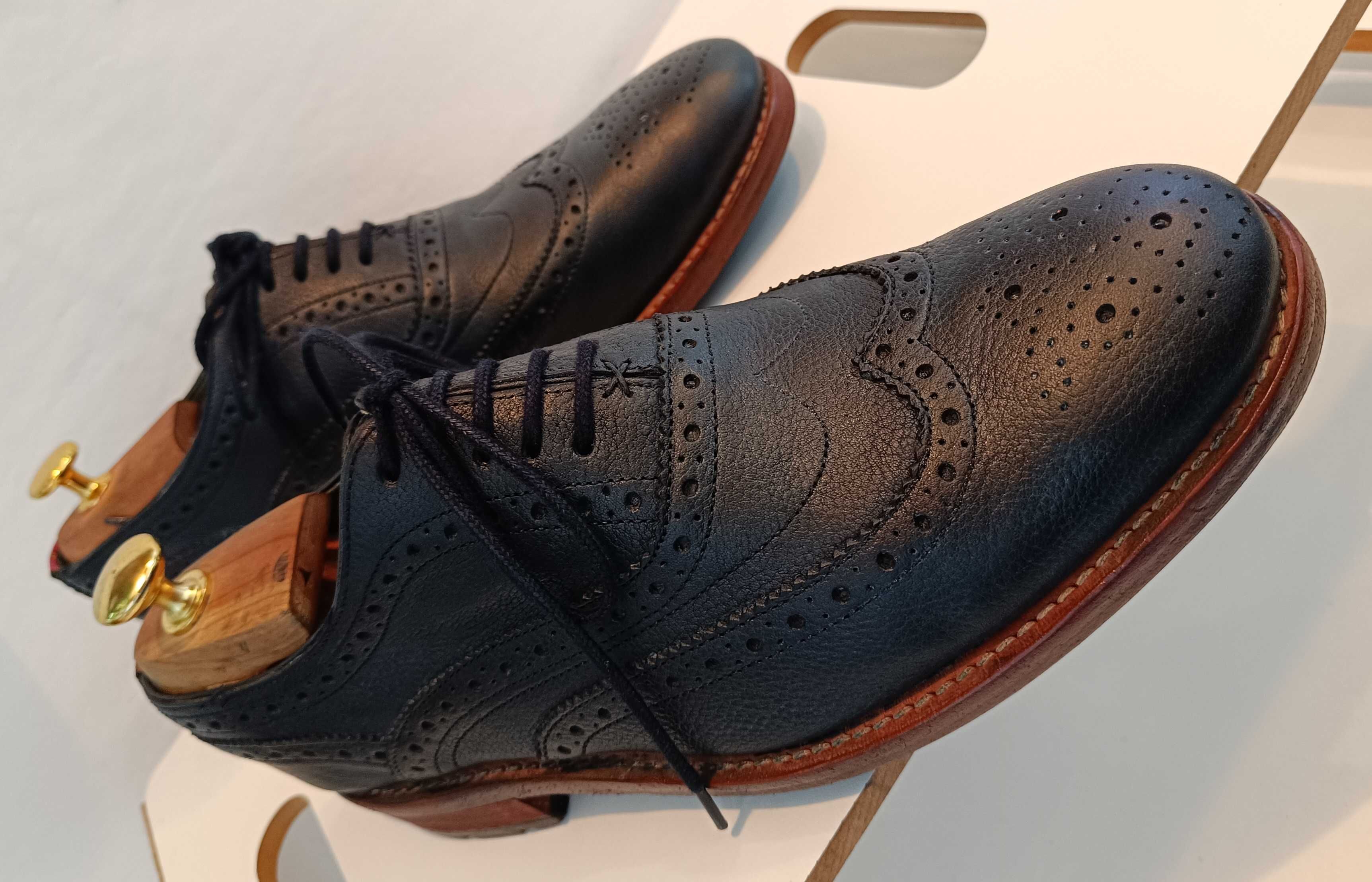 Pantofi oxford 41 brogue lucrati manual Ted Baker piele naturala moale