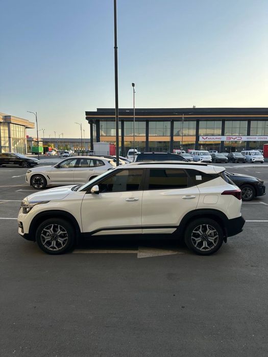 KIA Seltos 1-позиция