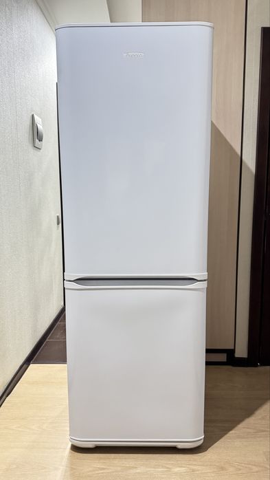 Холодильник Бирюса