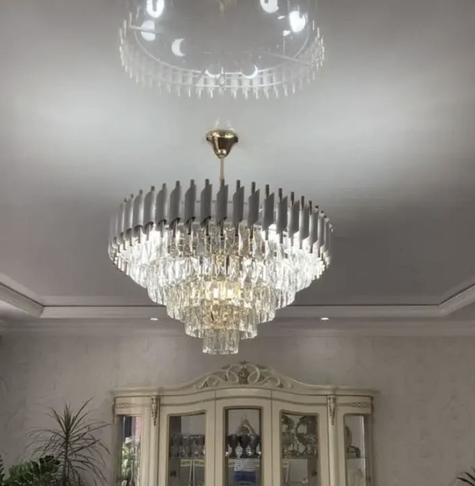 Люстра 1 м  очень красивая