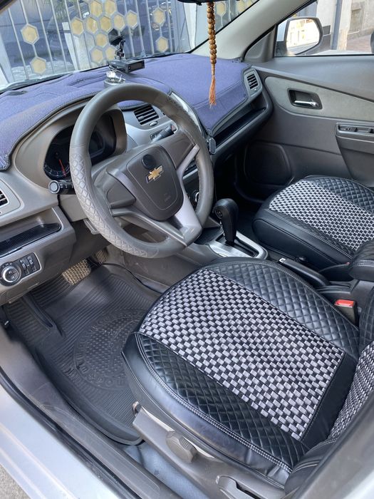 Cobalt 2019 avtomat, metan gazli sotiladi.