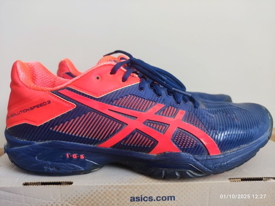 Дамски Asics Маратонки