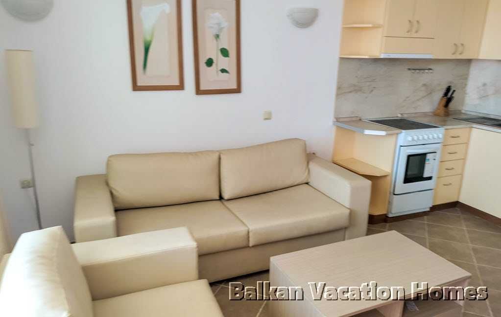 Продава се Двустаен апартамент в Балчик - 60 кв.м за 1017 €/кв.м - Снимка #4