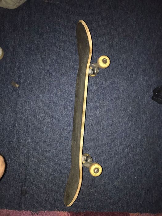 Skateboard      .