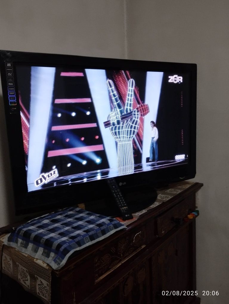 LG plazma telvizor 42 lik sotiladi