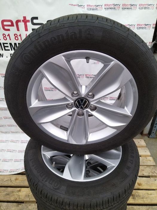 Jante + Anvelope 215/55/R17  Dot 3719