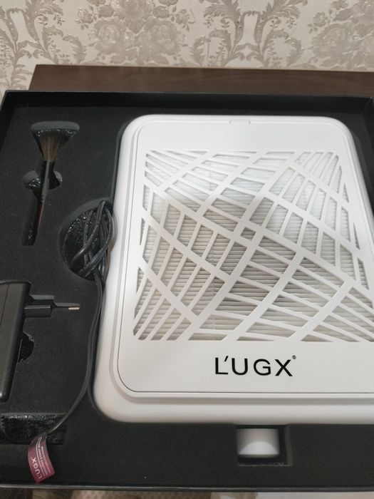 Продам вытяжку lugx