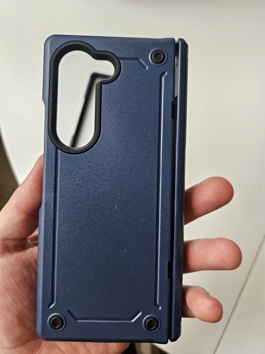 Чисто нова калъф за samsung z fold 6