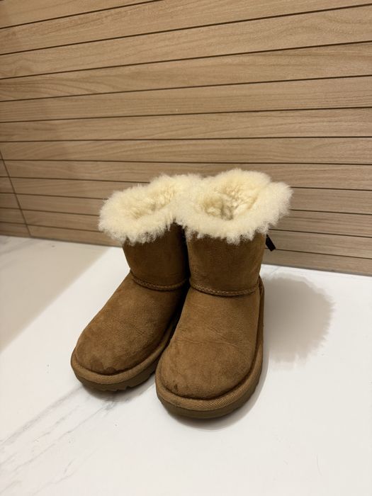 Vand ugg model deosebit fetite