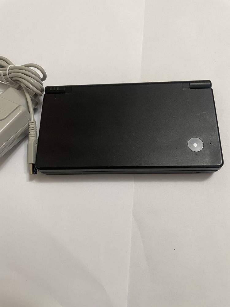 Nintendo DSi black cu ecrane impecabile stare f buna
