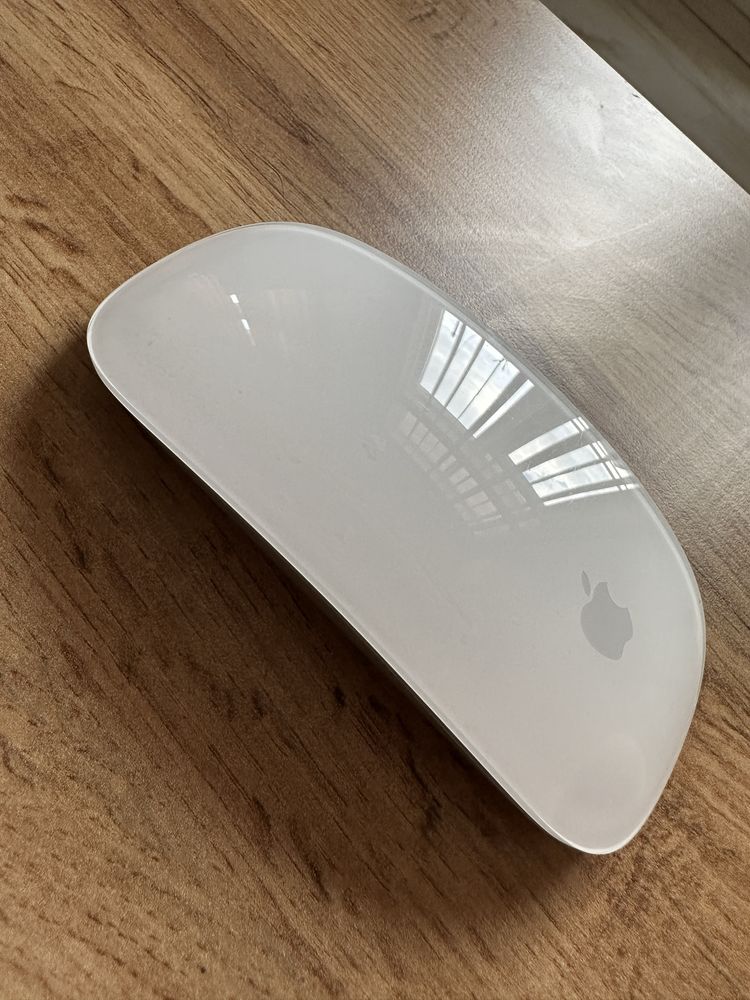 Apple Magic Mouse v2