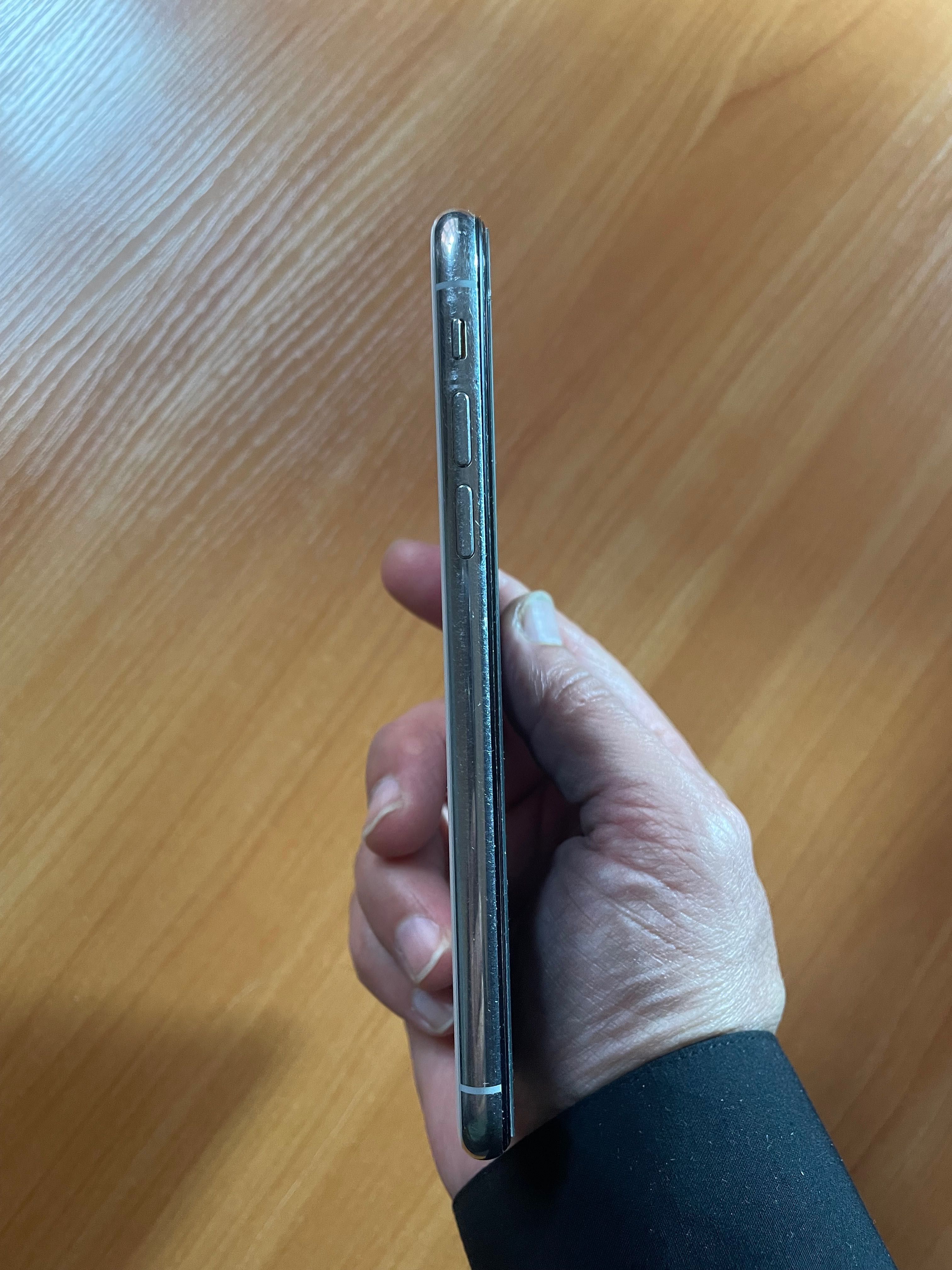iPhone X 256 gb в хорошем состоянии