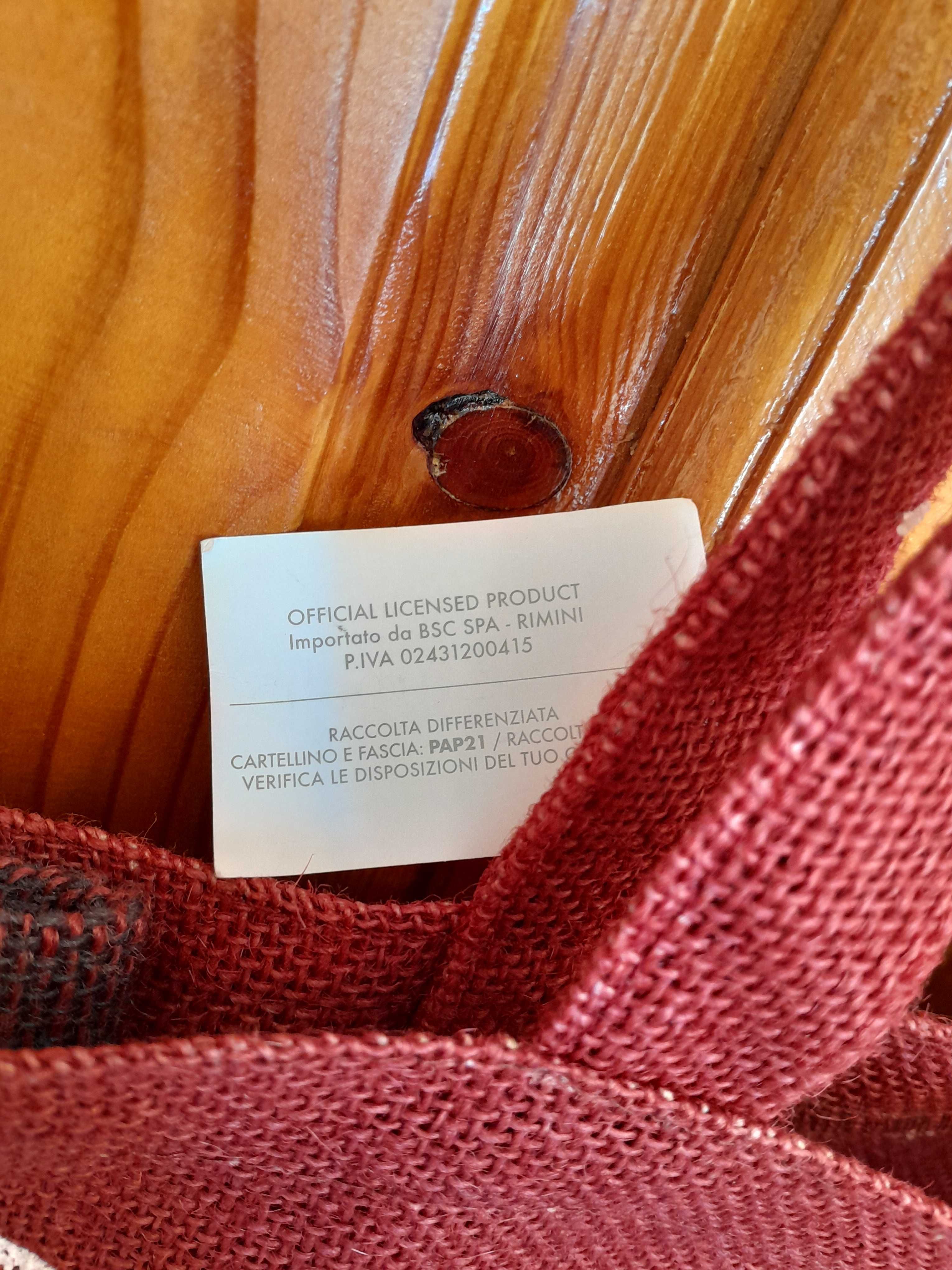 Продавам чанта за плаж Guy Laroche