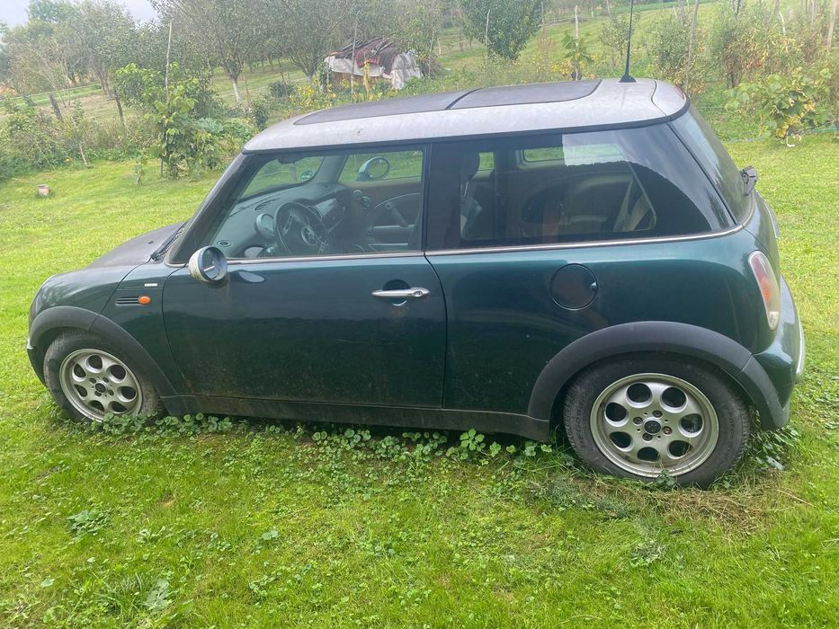 Vand Mini Cooper pentru programul rabla