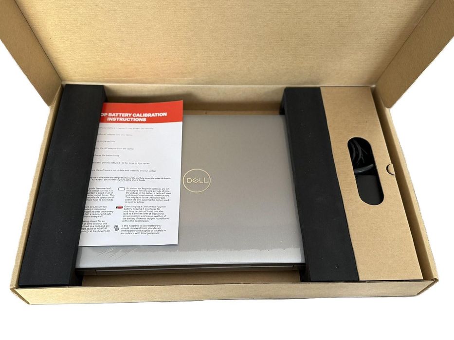 Лаптоп Dell Latitude 5520 I5-1145G7 16GB 256GB 15.6" Win 11 Гаранция