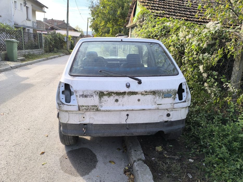 Форд фиеста мк3 1300cc на части