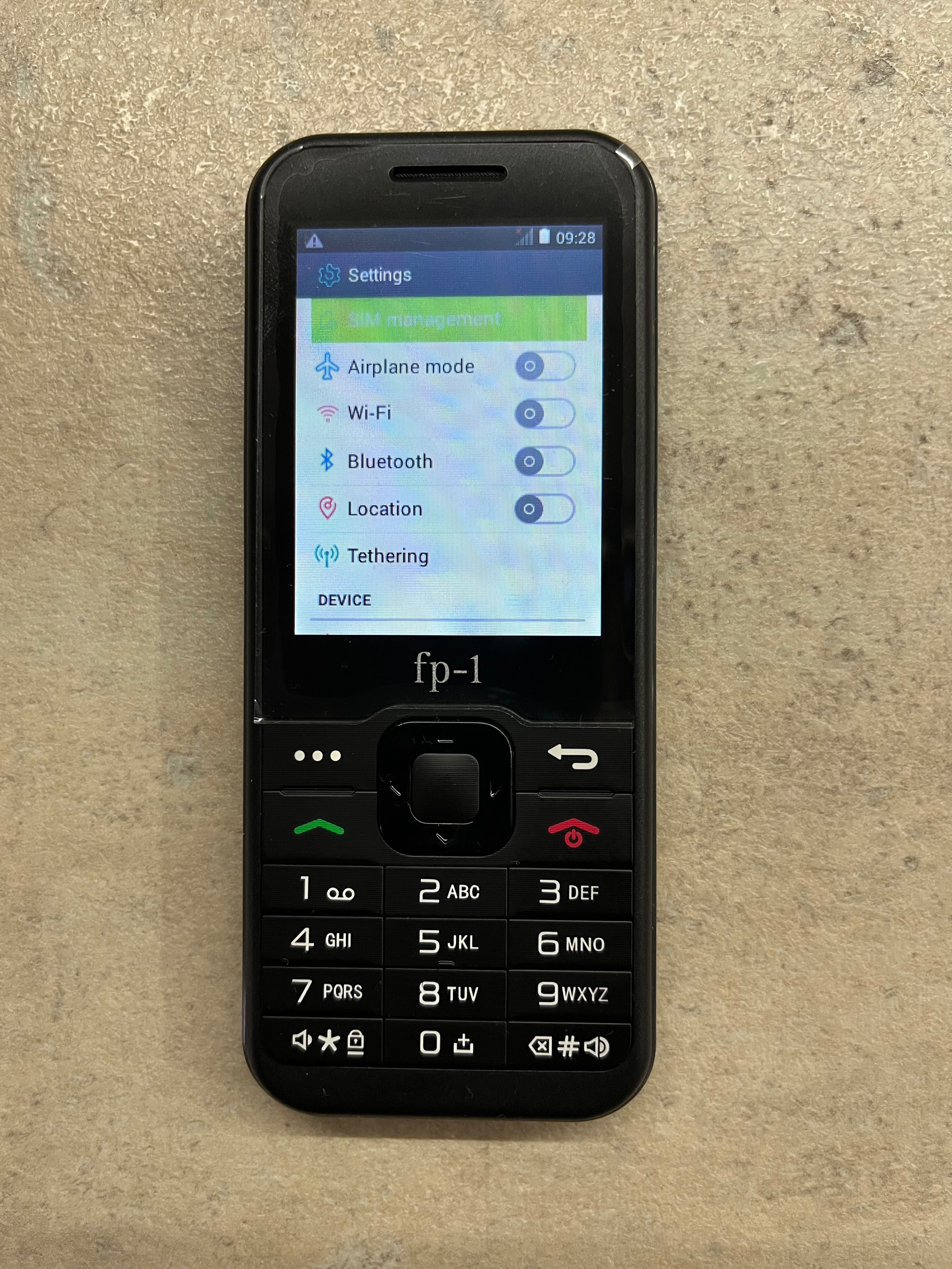 Класически телефон с бутони MobiWire Fp-1