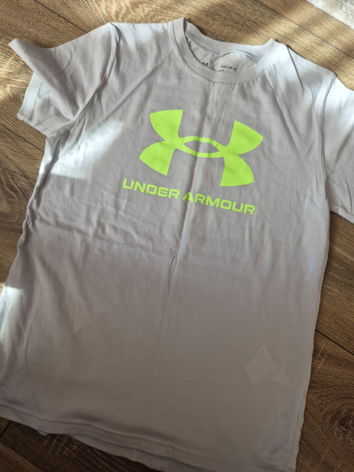 Tricou Under Armour 146-152 cm