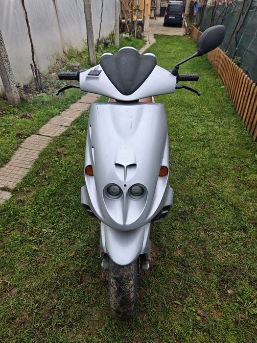 Продавам скутер  49 кубика