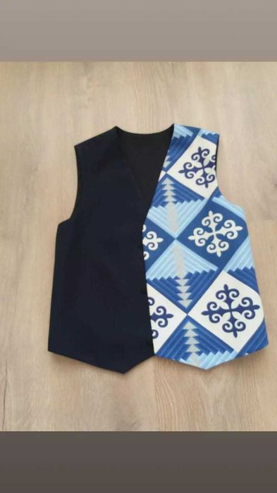 Продам жилет в национальном стиле детский новый