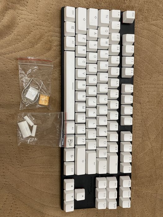Продам игровую клавиатуру + мышь