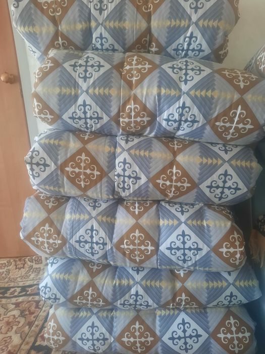 Миронос жүнінең жасалған көрпелер сатылады